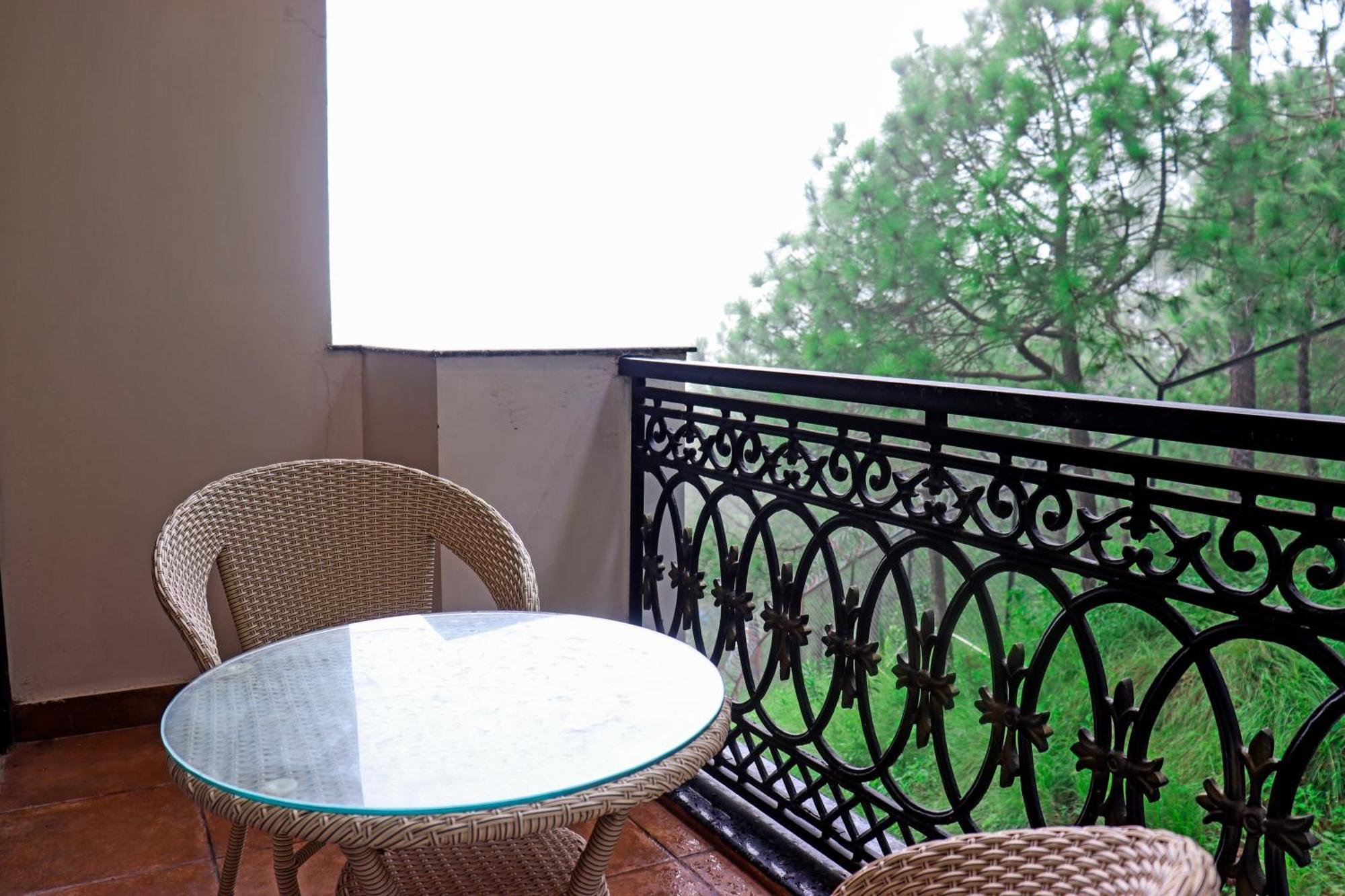 Rosetum Kasauli Hotel Exterior photo